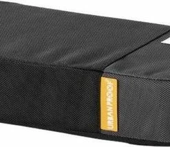 Korting ? Gerecylede Bagagedragerkussen Urban Proof 37,5 X 17 X 7 Cm - Zwart/grijs ? 27 Korting ? Gerecylede Bagagedragerkussen Urban Proof 37,5 X 17 X 7 Cm - Zwart/grijs ? -Kastoes winkel 550x214