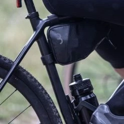 Uitgang ? BBB Cycling CornerCaddy Frametas Fiets - Racefiets Tas - Met Velcro Straps - Zwart - Inhoud 1.4 Liter - BSB-144 ✔️ -Kastoes winkel 550x343 13