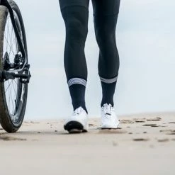 Beste recensies van ? Fietssokken Merino Navy- Sockeloen - Fietssokken Heren - Fietssokken Dames - Wielrensokken - Wielersokken - Racefiets Sokken Aero - MTB Sokken Mountainbike ? -Kastoes winkel 550x343 5