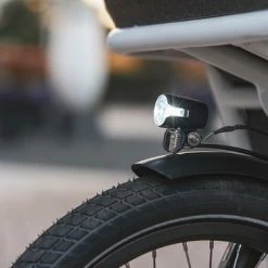 Begroting ✔️ AXA - Compactline 20 E-bike - Fietslamp Voorlicht - LED Koplamp 6-12V - 20 Lux ? -Kastoes winkel 550x366 175