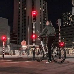 Nieuw ? AXA - Juno E-bike 6-12V - Fiets Achterlicht - LED Fietsverlichting - 80 Mm - Rood ? 15 Nieuw ? AXA - Juno E-bike 6-12V - Fiets Achterlicht - LED Fietsverlichting - 80 Mm - Rood ? -Kastoes winkel 550x366 18