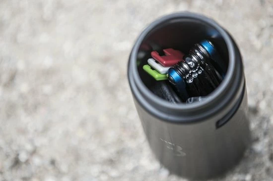 Goedkoopste ? BBB Cycling Tools &Tubes Gereedschapsbidon - Racefiets - Duurzaam Materiaal - Zwart - Maat L (630ml) - BTL-18 ? 6 Goedkoopste ? BBB Cycling Tools &Tubes Gereedschapsbidon - Racefiets - Duurzaam Materiaal - Zwart - Maat L (630ml) - BTL-18 ? - Afbeelding 6