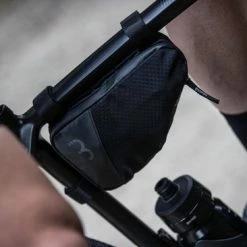 Uitgang ? BBB Cycling CornerCaddy Frametas Fiets - Racefiets Tas - Met Velcro Straps - Zwart - Inhoud 1.4 Liter - BSB-144 ✔️ -Kastoes winkel 550x366 51