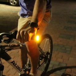 Promo ✔️ CYCL Magnetische WingLights V 2.0 - Richtingaanwijzers Fiets ❤️ 26 Promo ✔️ CYCL Magnetische WingLights V 2.0 - Richtingaanwijzers Fiets ❤️ -Kastoes winkel 550x366 87