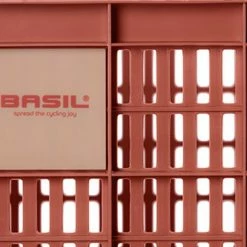 Korting ? Basil Fietskrat M - Medium - 29.5 Liter - Rood ? -Kastoes winkel 550x366 95