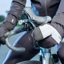 Korting ? BBB Cycling SubZero 2 X 2 Fietshandschoenen Winter - Fiets Handschoenen Met Grip - Zwart - Maat L ⭐ 13 Korting ? BBB Cycling SubZero 2 X 2 Fietshandschoenen Winter - Fiets Handschoenen Met Grip - Zwart - Maat L ⭐ -Kastoes winkel 550x378 6