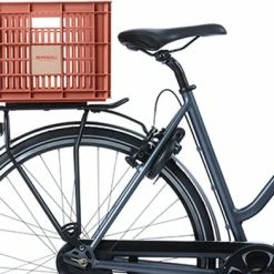 Korting ? Basil Fietskrat M - Medium - 29.5 Liter - Rood ? -Kastoes winkel 550x392 6