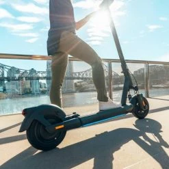 Beste recensies van ? InMotion LeMotion S1 E-step - Elektrische Step - 95 KM Bereik - 25 Km/h - Dubbele Vering ?