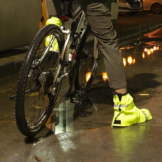 Uitgang ? Navaris Overschoenen - 1 Paar Uniseks Schoenovertrekken - Waterdicht & Reflecterend - Beschermt Tegen Regen En Vuil - Verschillende Maten ❤️ 2 Uitgang ? Navaris Overschoenen - 1 Paar Uniseks Schoenovertrekken - Waterdicht & Reflecterend - Beschermt Tegen Regen En Vuil - Verschillende Maten ❤️ - Afbeelding 2