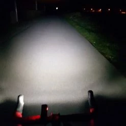 Korting ? Pro Sport Lights Fietsverlichting LED Micro USB Oplaadbaar - Voorlicht - 400 Lumen ? -Kastoes winkel 550x550 450