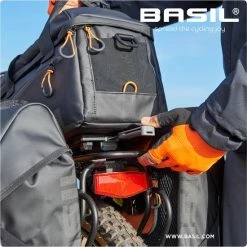 Begroting ✨ Basil Miles Tarpaulin Fietsrugzak - Enkele Fietstas - Zwart - 17 Liter ? -Kastoes winkel 550x550 452