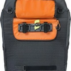 Begroting ✨ Basil Miles Tarpaulin Fietsrugzak - Enkele Fietstas - Zwart - 17 Liter ? -Kastoes winkel 550x694 1